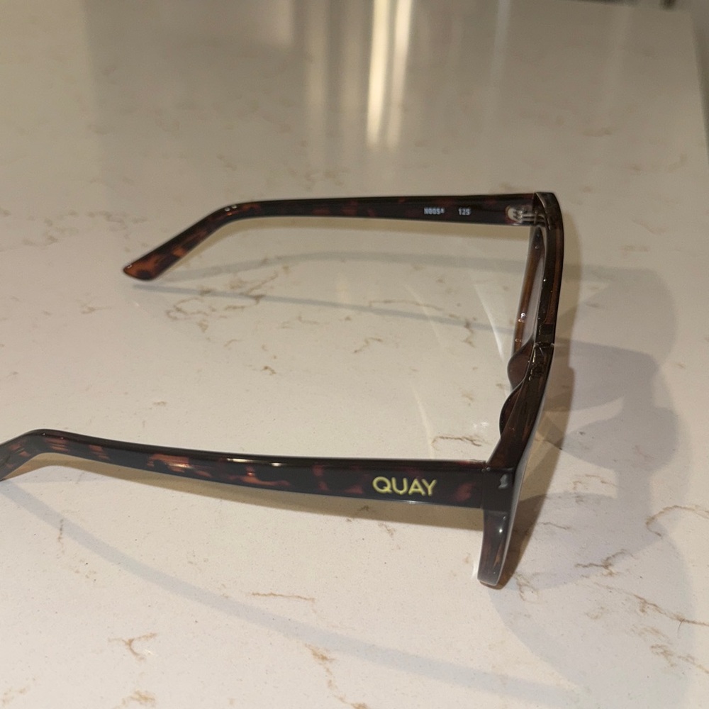 Quay Australia Black and Brown Sunglasses - Picture 3 of 3